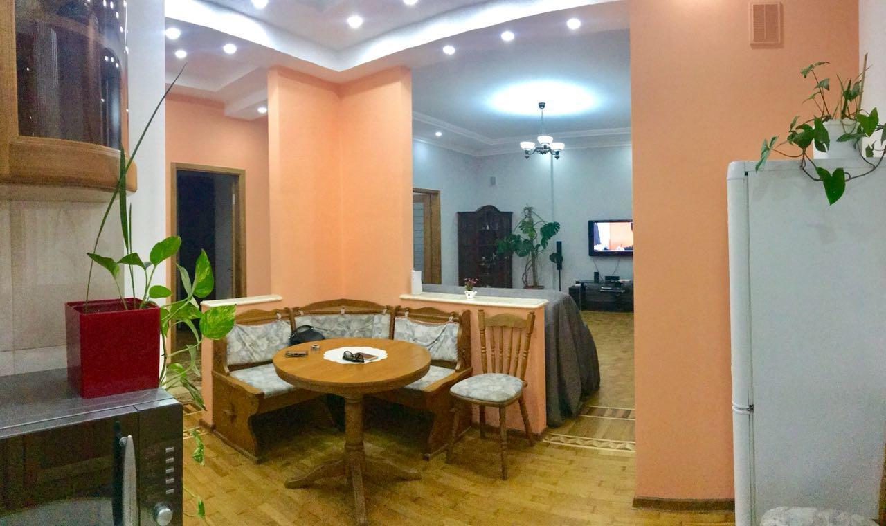 Calm Center Of Baku Apartment Ngoại thất bức ảnh