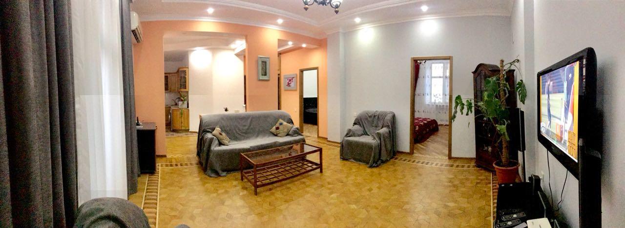 Calm Center Of Baku Apartment Ngoại thất bức ảnh